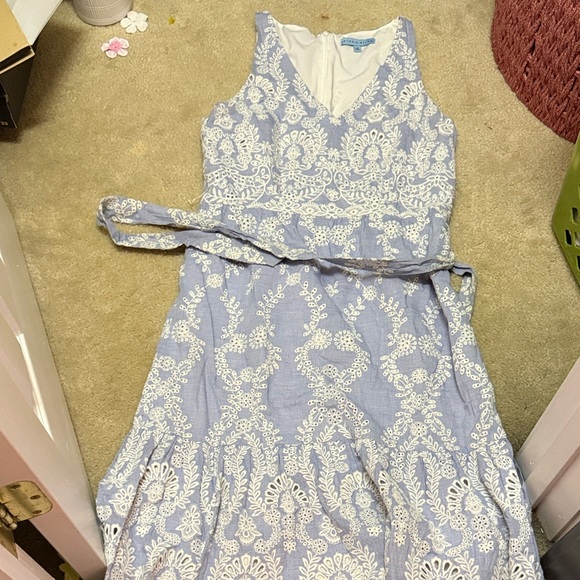 Tahari ASL Light Blue V-Neck Lace Overlay Dress - Picture 4 of 4